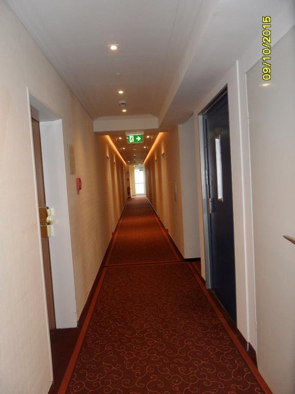 Wiking Hotel Хенштедт-Ульцбург Экстерьер фото