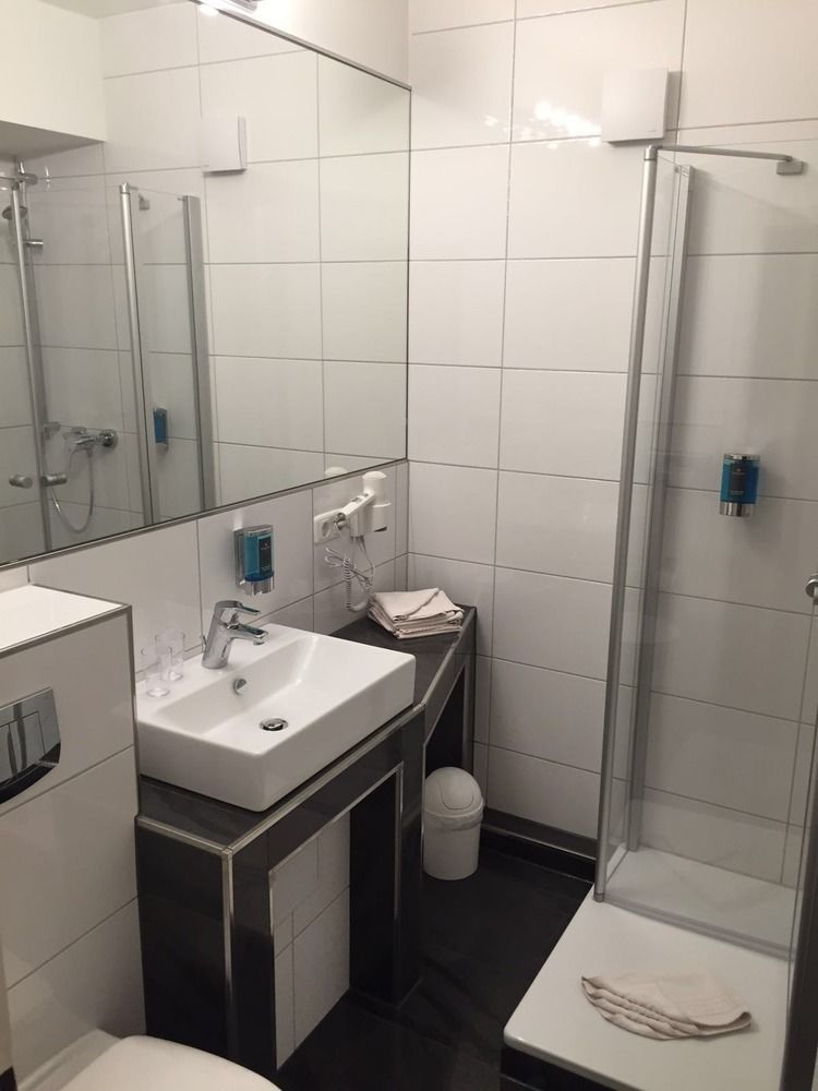 Wiking Hotel Хенштедт-Ульцбург Экстерьер фото