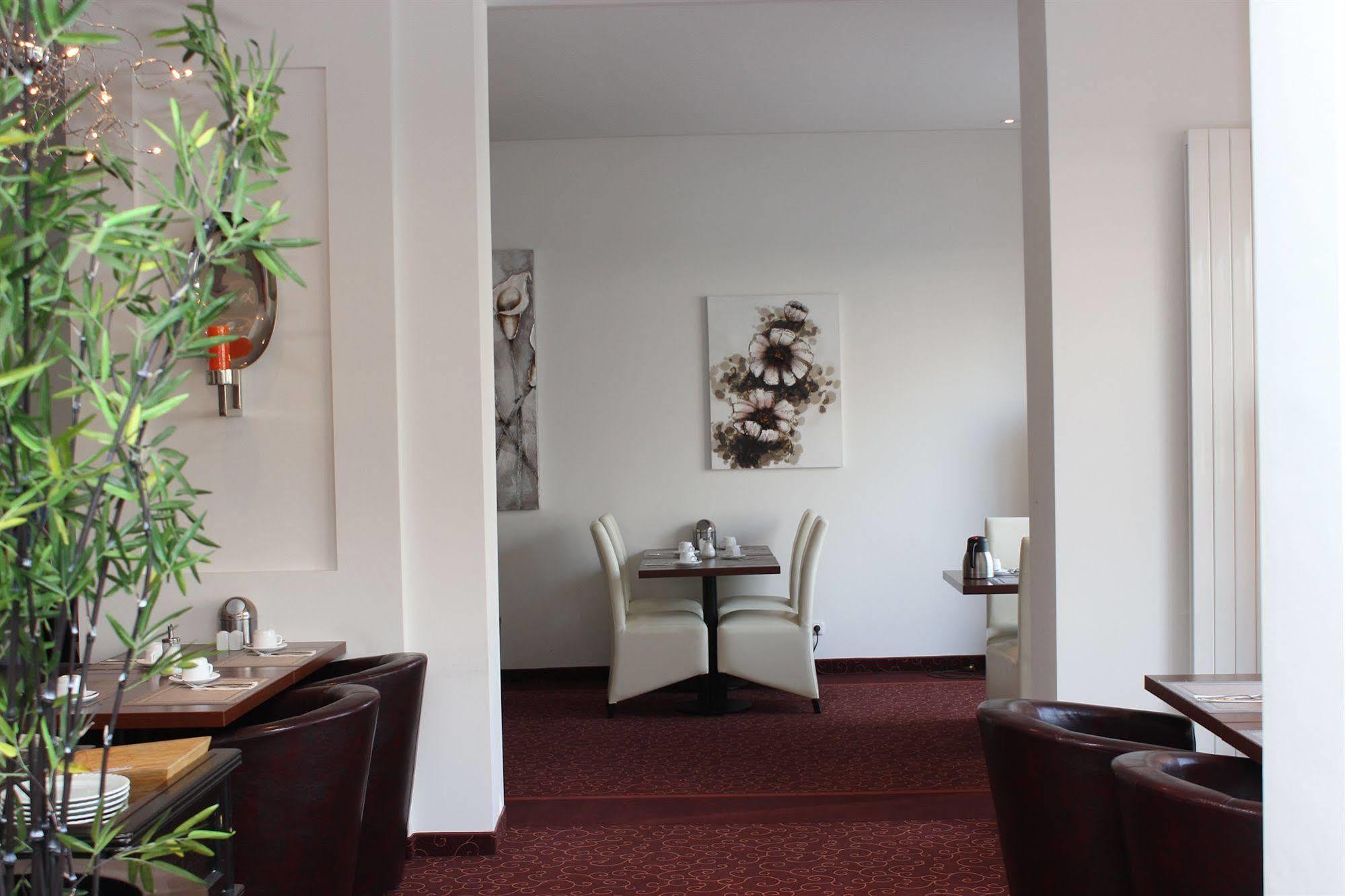 Wiking Hotel Хенштедт-Ульцбург Экстерьер фото