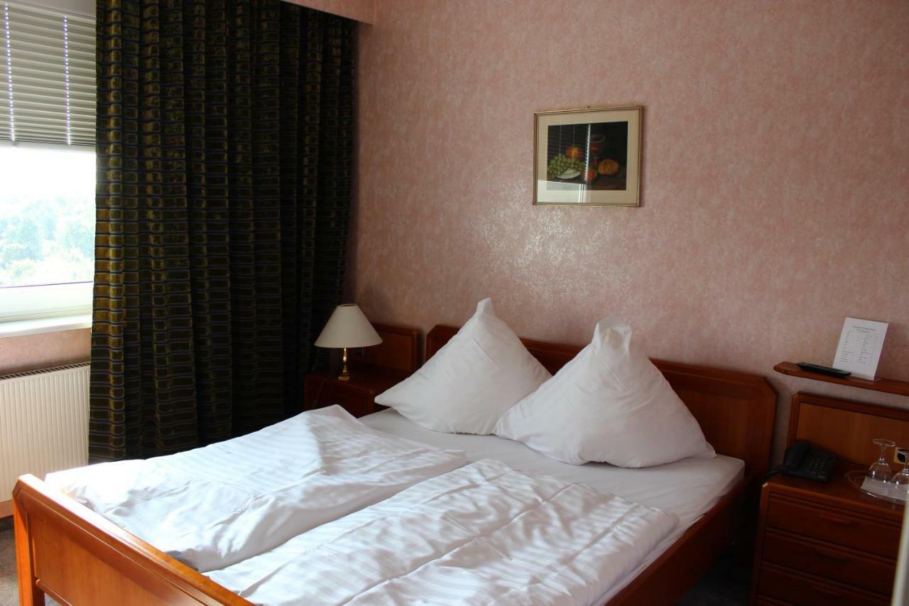 Wiking Hotel Хенштедт-Ульцбург Экстерьер фото